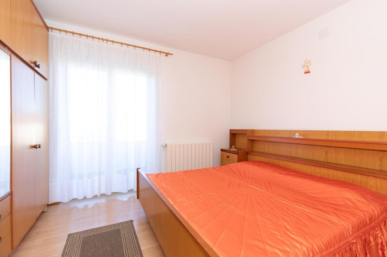 2-Bedroom Krk Apartment - Near Krk Beaches & Town! Krk Town Exteriör bild