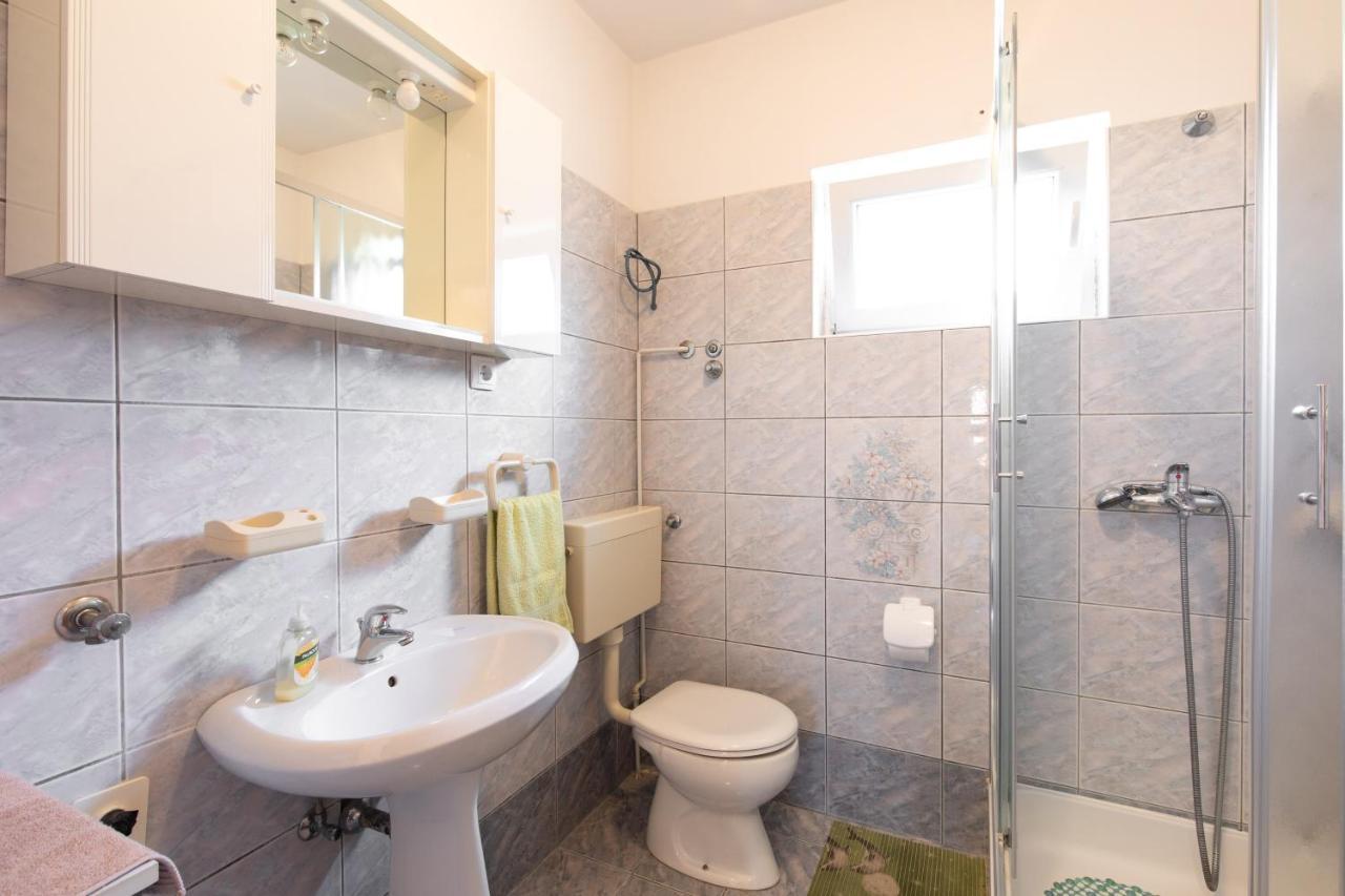 2-Bedroom Krk Apartment - Near Krk Beaches & Town! Krk Town Exteriör bild